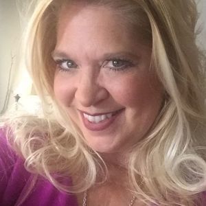 Meet your Posher, Candace